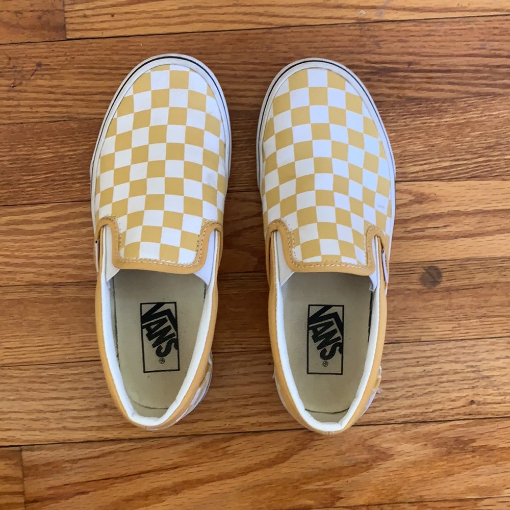 💛 yellow vans // 6 womens // great shape💛